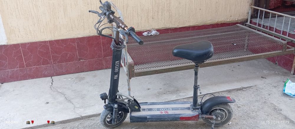Skuter sotiladi m4 holati yaxsh 3 ta skorostlikitezligi 50