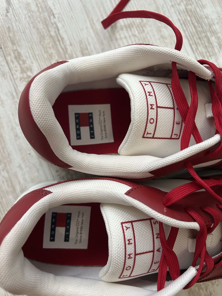 Обувки Tommy Jeans