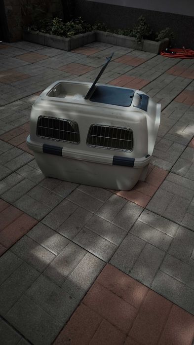 Транспортна клетка за домашни любимци