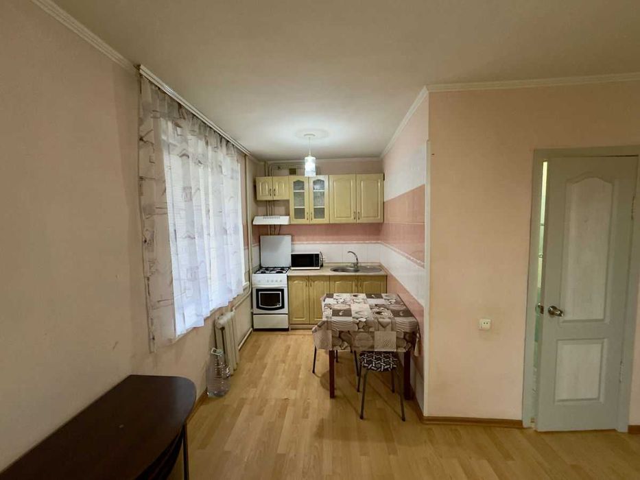 Дава се под наем Едностаен апартамент в София, Красно село - 50 кв.м за 350 € - Снимка #2