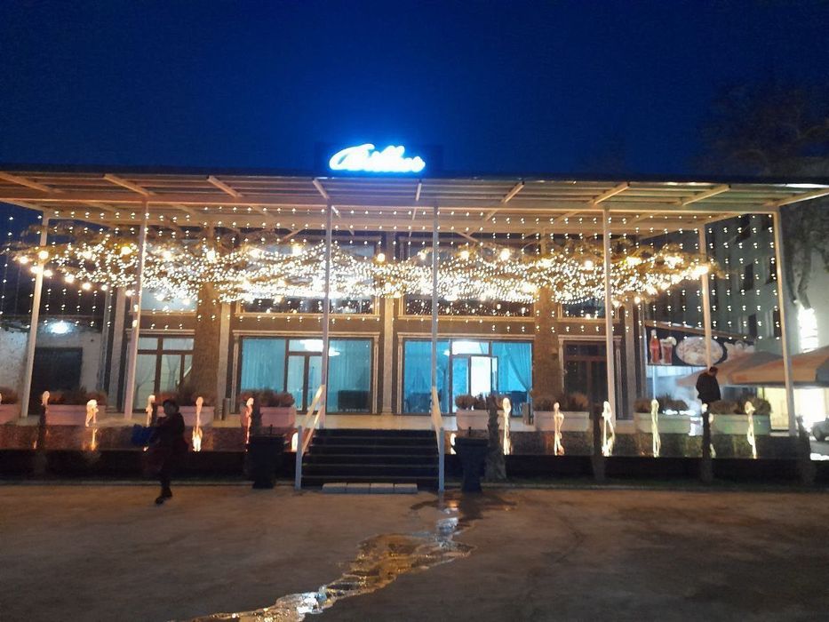 Продается Ресторан  в доль основной трассы в городе Алмалык.