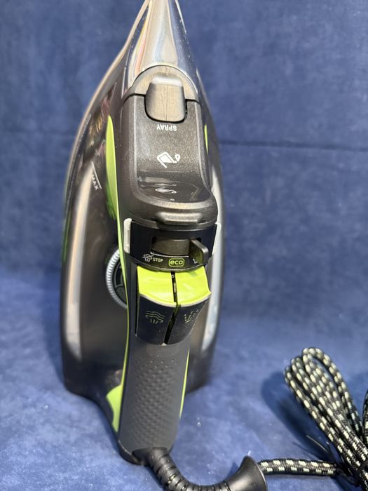 Парна ютия Rowenta DW6330