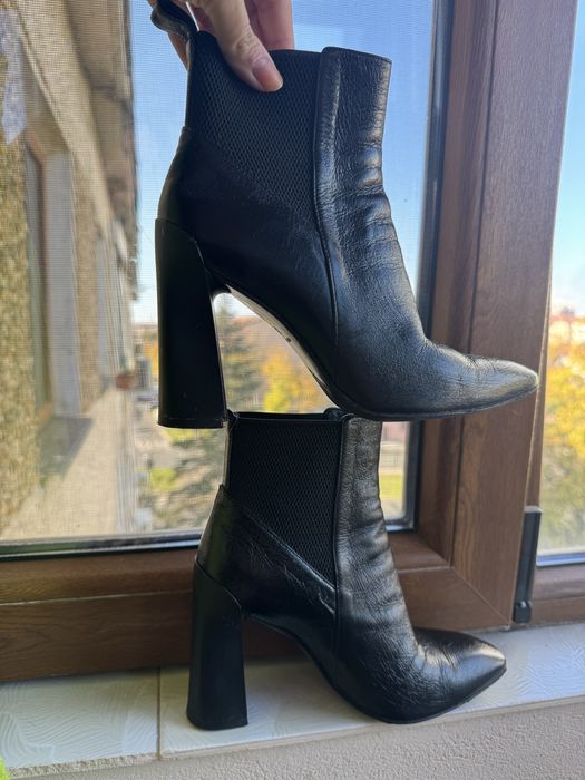 Botine Musette,  marime 35, din piele lacuita