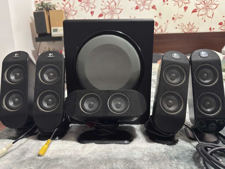 Sistem Logitech 5.1 X-530 stare foarte buna