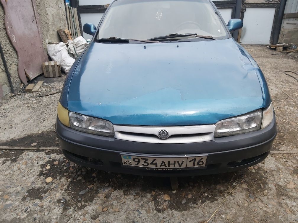 Mazda 626 (Cronos)