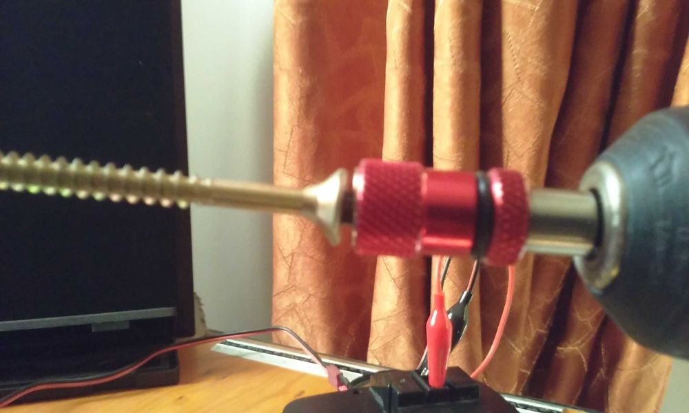 Adaptor magnetic pentru suubelnita cu biti