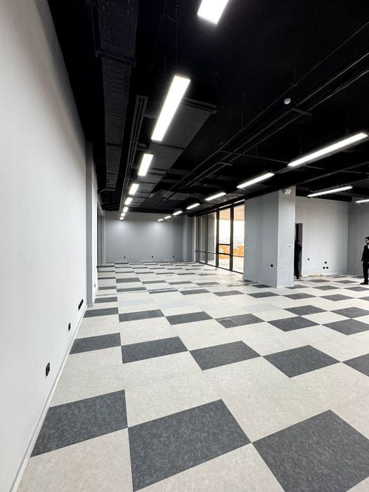 Аренда. Офисные помещения 2600 м2. Яшнабадский р-н (159220)