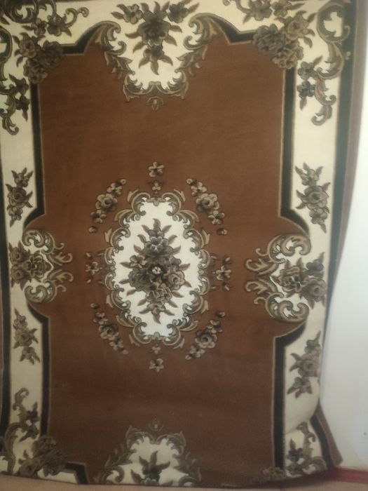 Продам ковры бу в хорошем состоянии