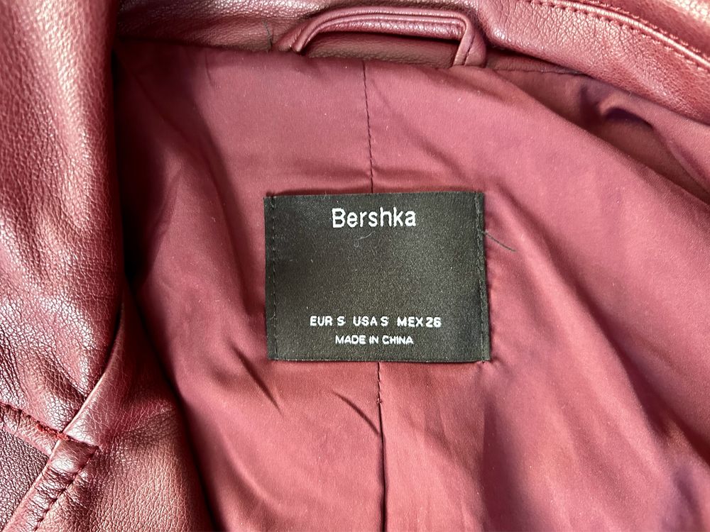 Кожено яке bershka