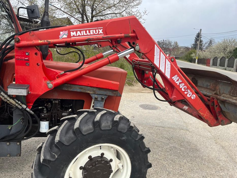 Tractor Fiat 80-88 , 80-90 DT cu încărcător frontal