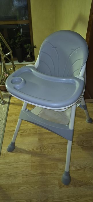 Scaun de masa KikkaBoo 2in1 utilizat