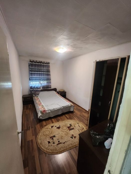 Vand apartament 3 camere