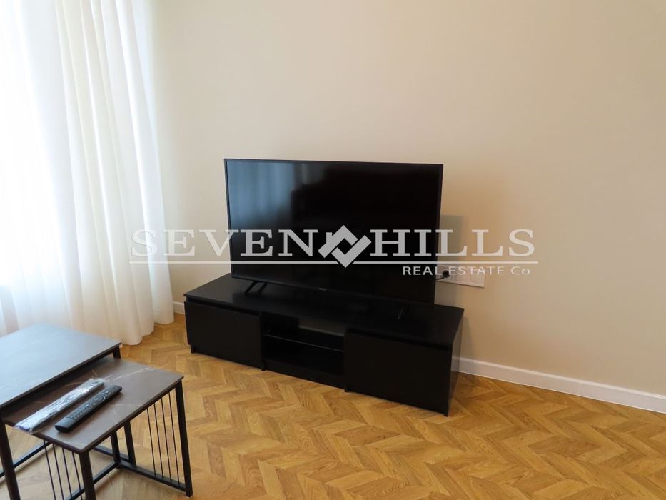 Дава се под наем Тристаен апартамент в Пловдив, Каменица 1 - 87 кв.м за 816 € - Снимка #2