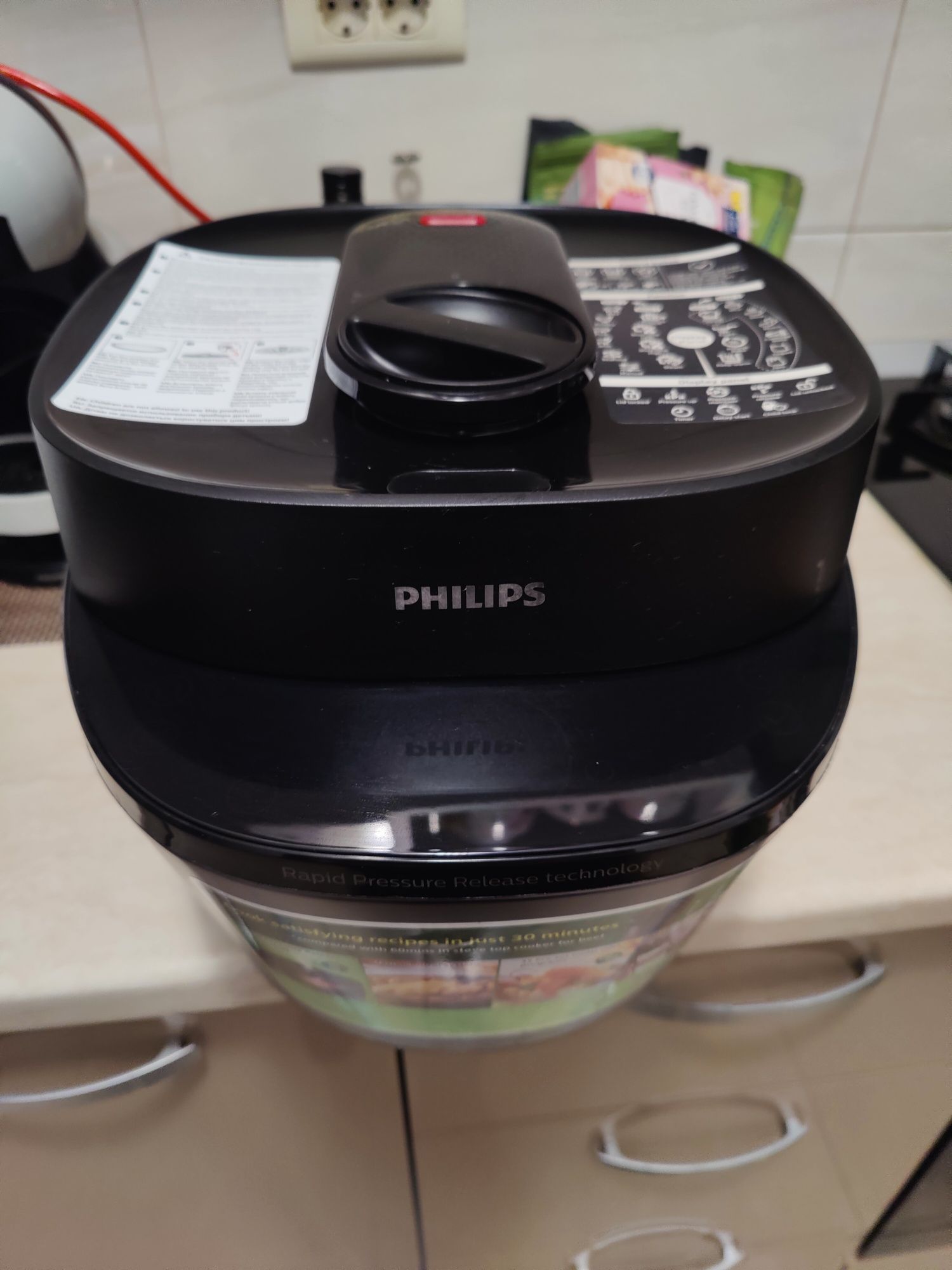 Multicooker PHILIPS All-in-One HD215140, 5l, 1000W, negru