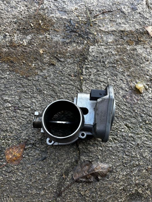 Clapeta acceleratie Bmw seria 3 e90/e91 2.0d n47 177cp