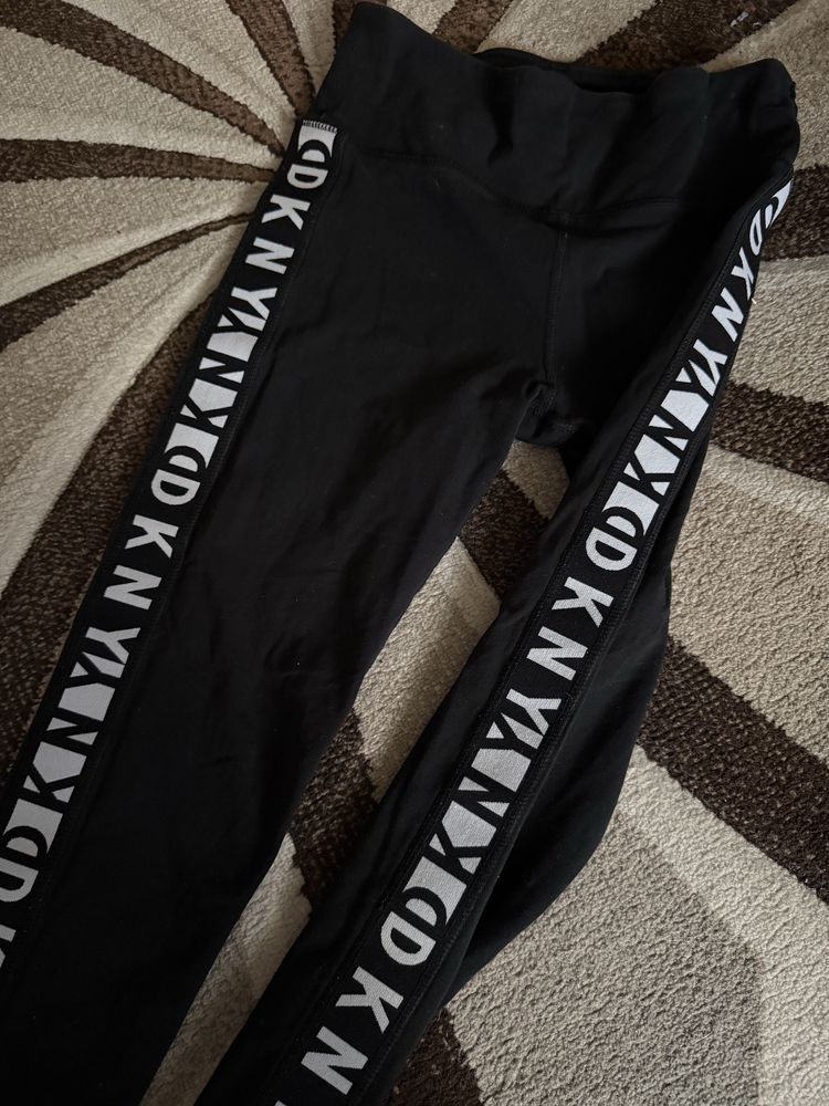 Спортен клин DKNY