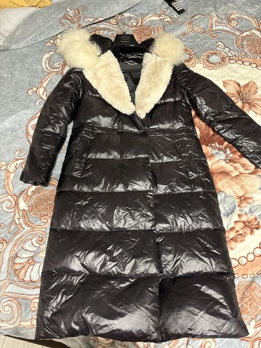 Продается куртка MaxMara в отличном состоянии