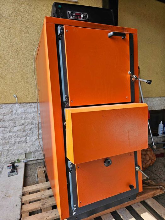 Centrala de inox pe lemn cu gazeificare