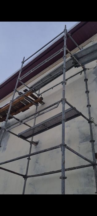 Schela metalica de inchiriat