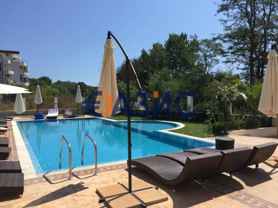 Продава се Двустаен апартамент в Приморско - 60 кв.м за 2667 €/кв.м - Снимка #13