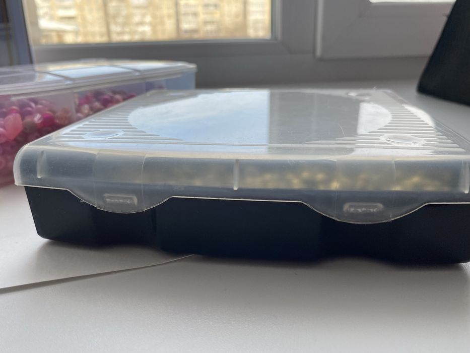 Два набора для бусинок