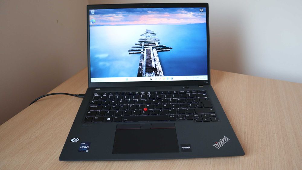 Lenovo ThinkPad T14s 3 Gen / i5 1245U/ SSD 256GB/16GB