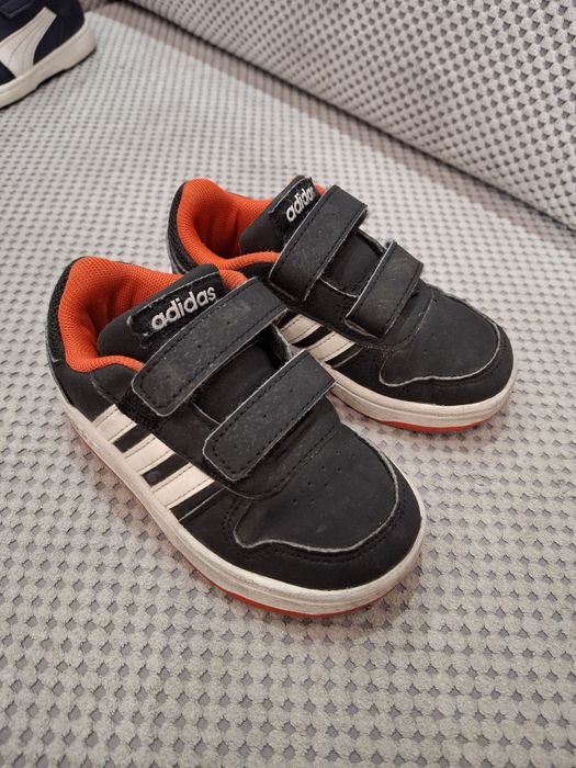 Детски обувки Adidas, 24 номер