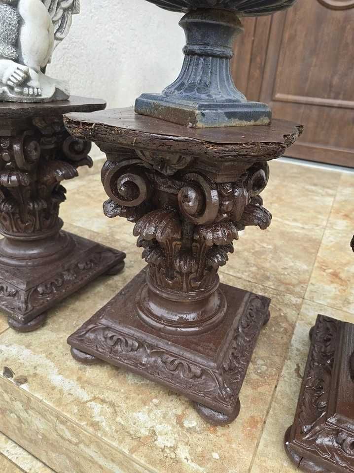 Set de 3 suporți pentru statuete sau flori din lemn .