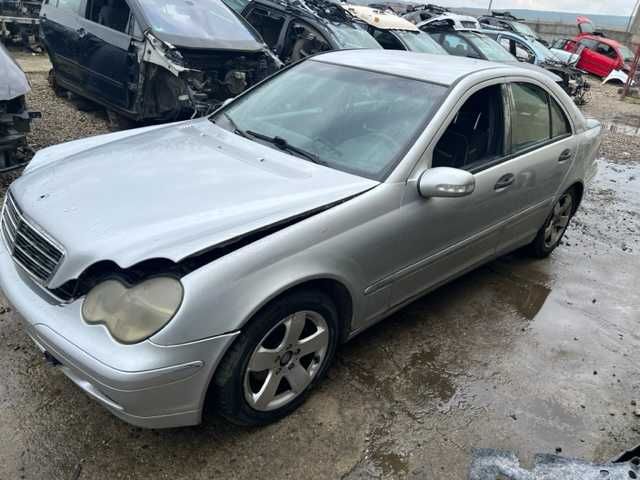 Dezmembrez C-class limuzina 2001 motor 2.2 cdi 85kw,cutie manuala,gri