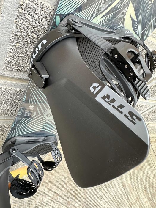 placa noua snowboard jones our mission L135cm
