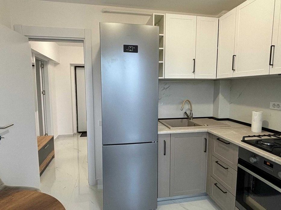 Garsoniera de inchiriat + loc de parcare, sector 4, bloc nou