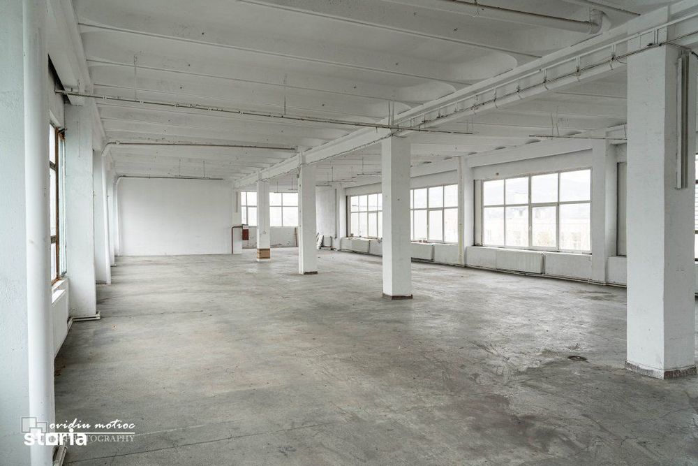 Spatiu luminos in P-ta 1 Mai