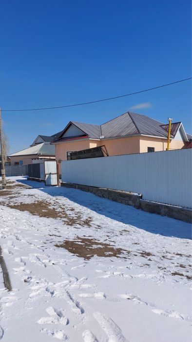 Мкр саулет кошесинде уй, 10 квартирасымен жане сто сатылады