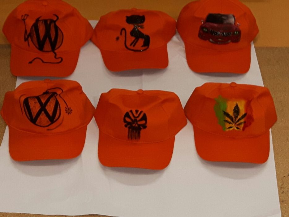 Șapcă pictată manual