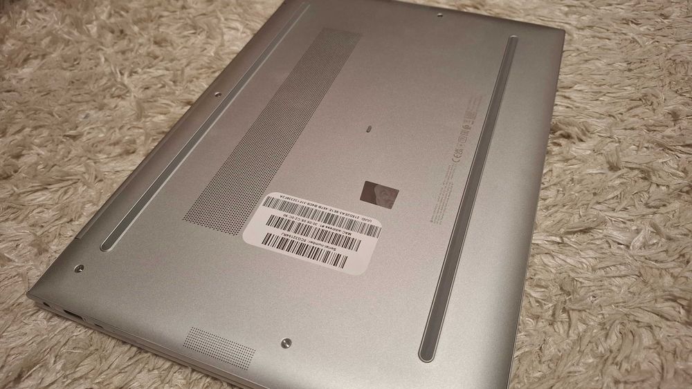 Laptop HP EliteBook – i5-1245U • 16 GB RAM • 1 TB SSD serie business