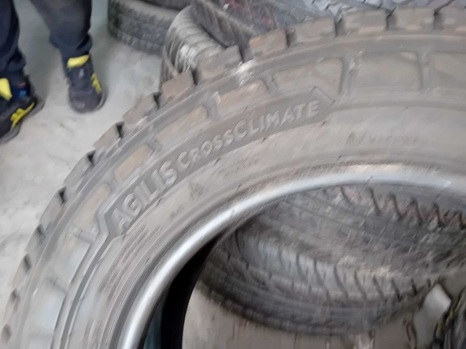 4бр.всесезонни гуми Michelin 215 65 16C dot0221