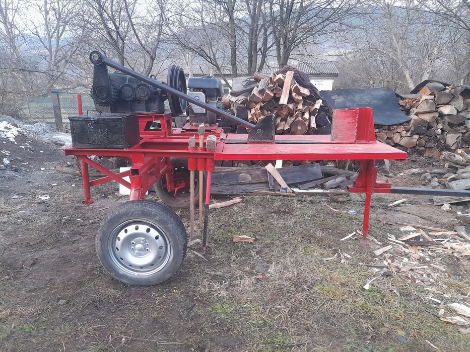 Vind Despicator de Lemne tip Bielă Manivelă