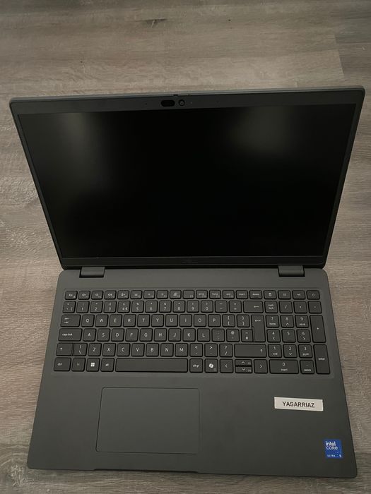 Vând laptop dell