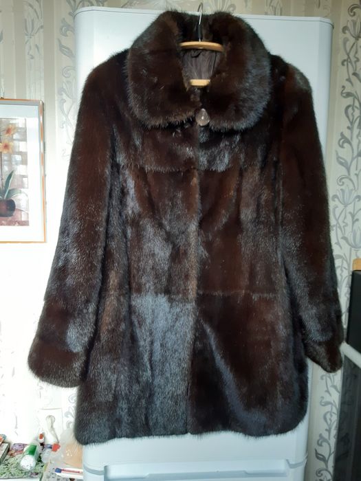 Норковая шубка 48р.Или обмен на золую цепь. Состояние идеальное.