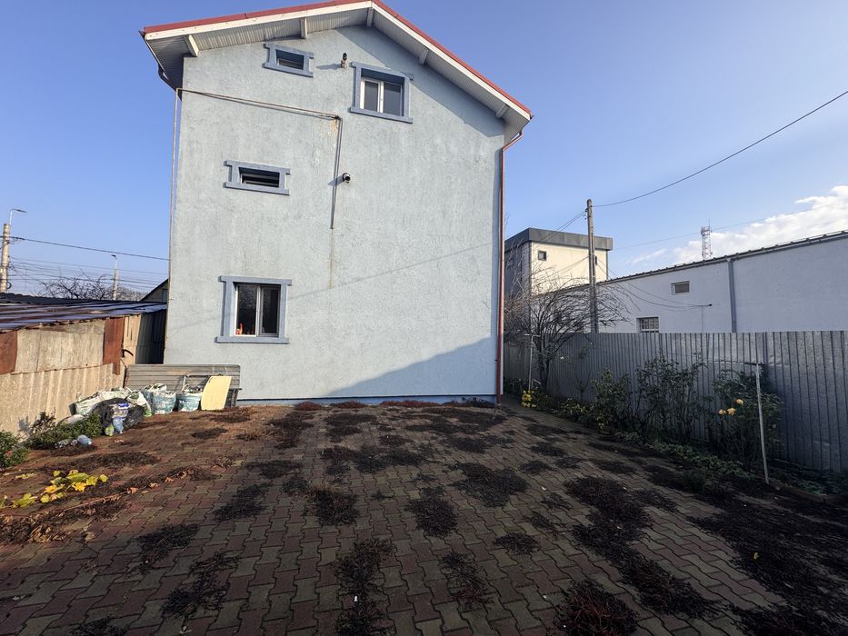 Casa 10 camere de inchiriat