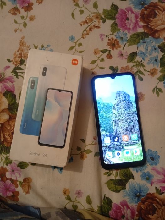 Редми 9 на продажу. 13 тыс