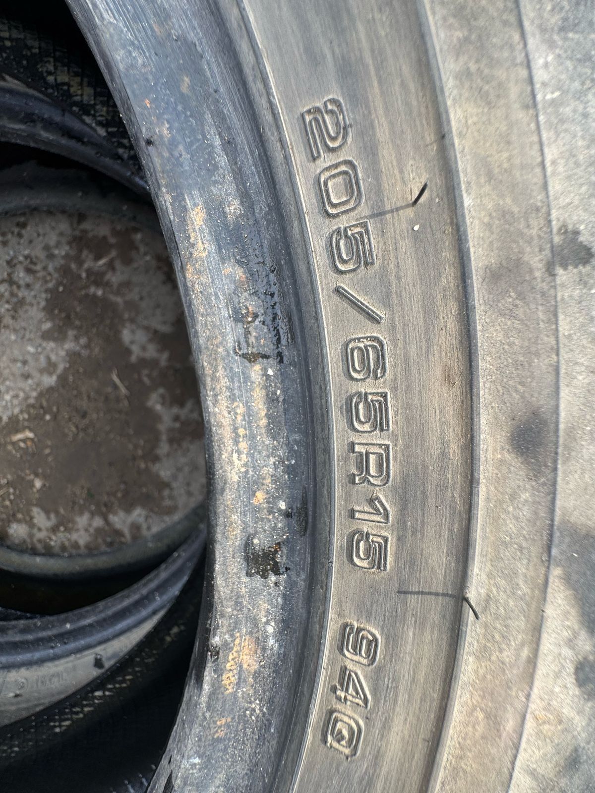 Продам шины R15, R17 в хорошем состоянии