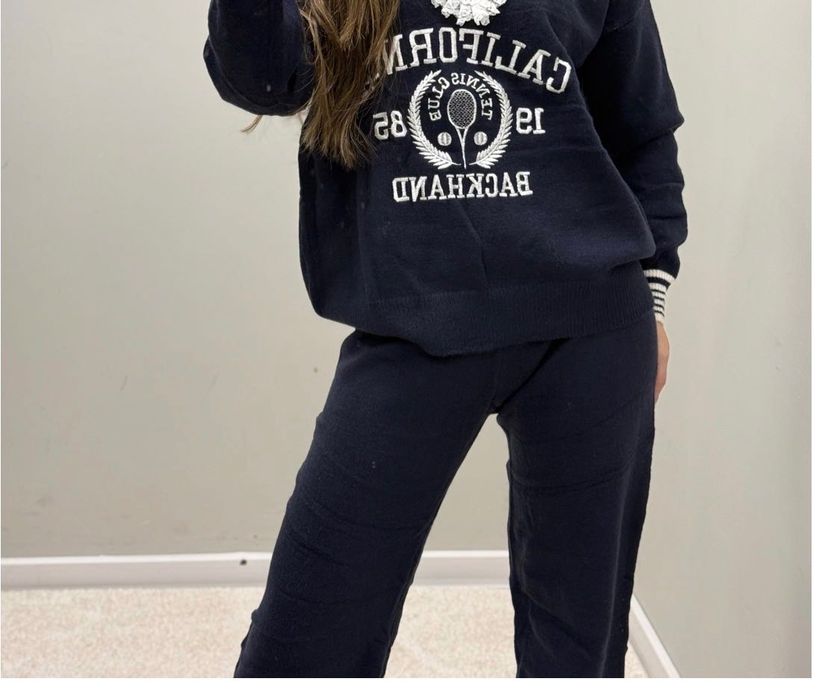 Дамски плетен комплект