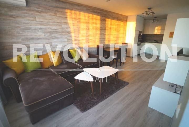 Двустаен апартамент в района на Бриз!