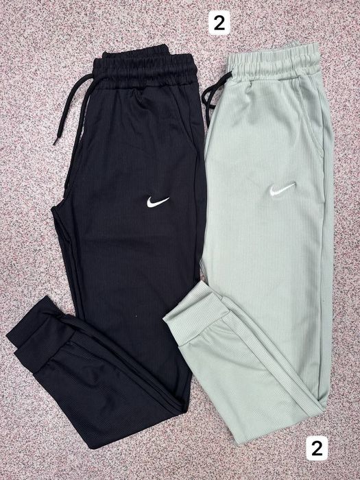 Colanti si pantaloni de trening dama