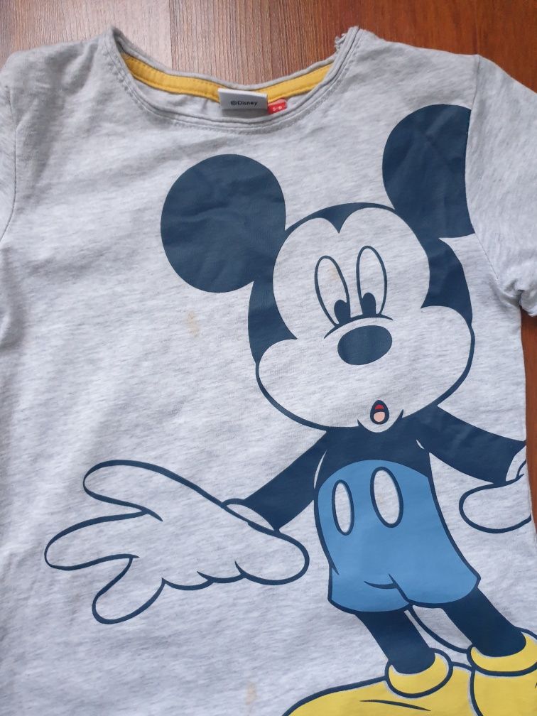 Vand tricou Disney Mickey  5/6 ani