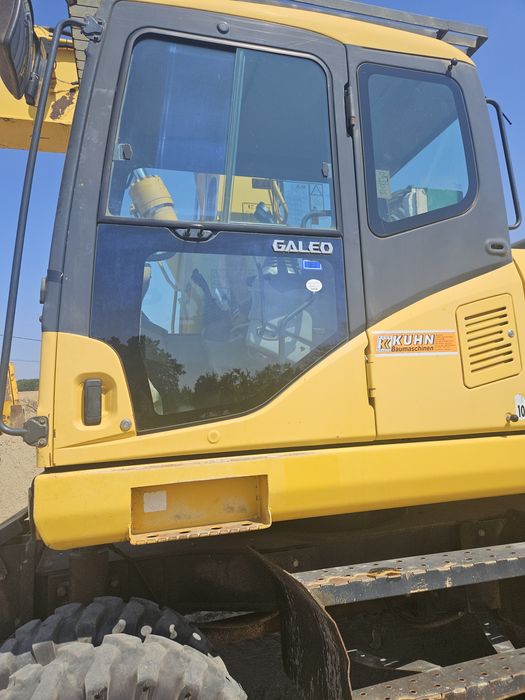 Excavator pe roți komatsu pw 180