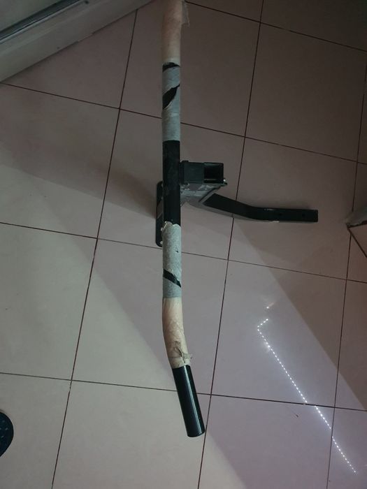 Bara tractiuni perete