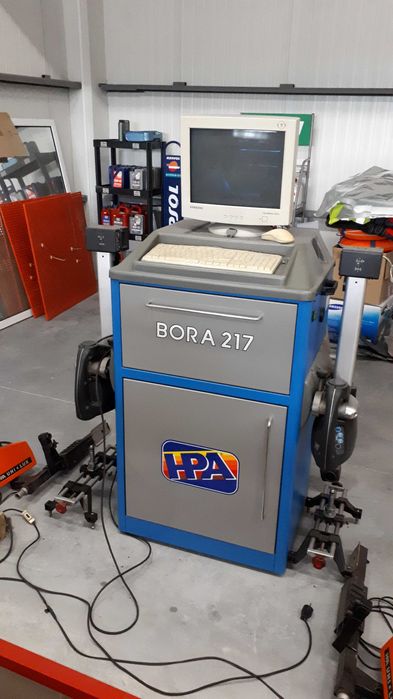 Продавам стенд с две глави BORA 217