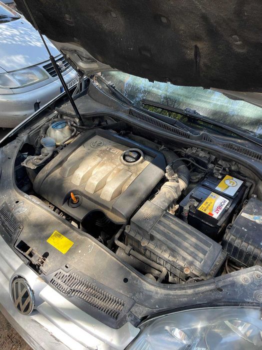 Голф 5 1.9 на части